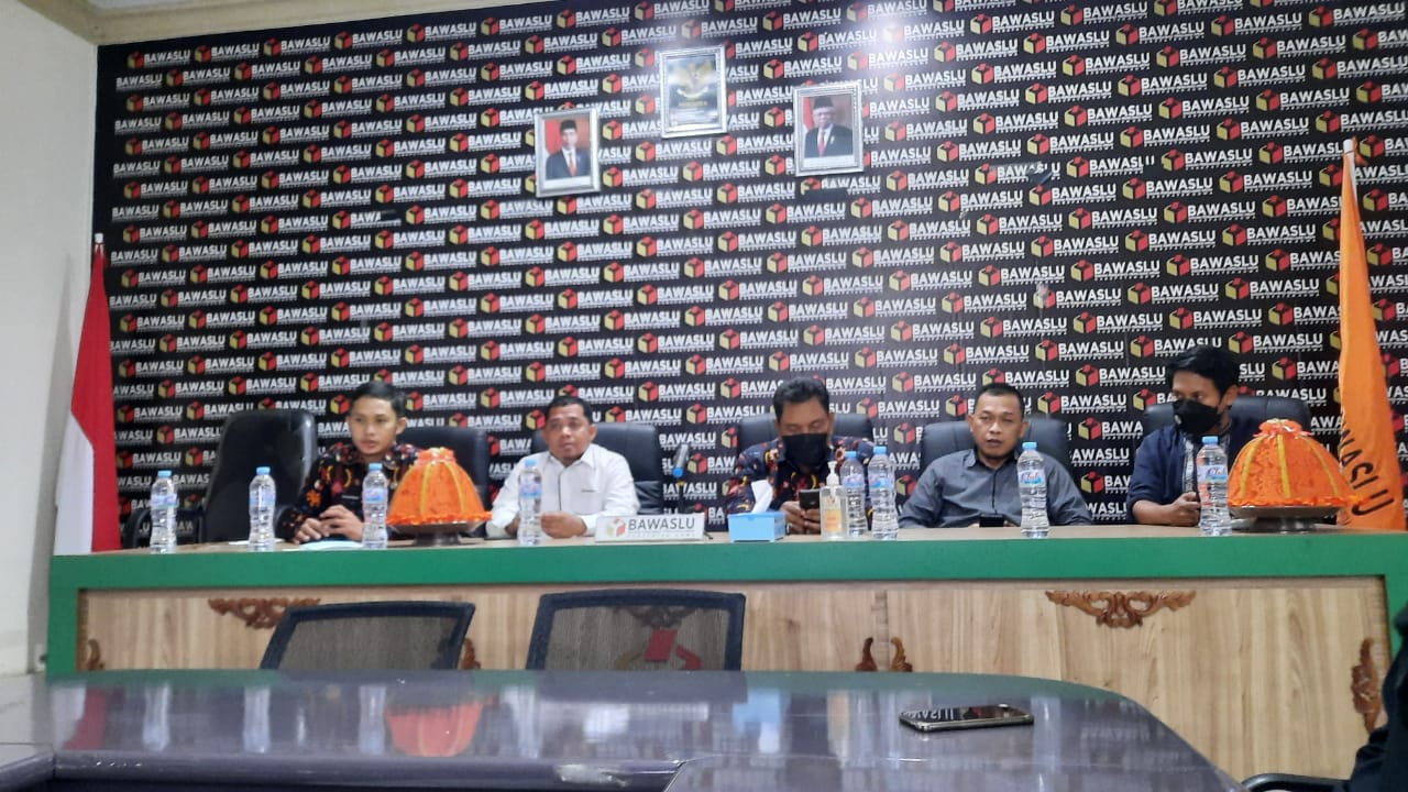 Bawaslu Gowa Gelar Rapat Evaluasi Implementasi Reformasi Birokrasi dan Zona Integritas